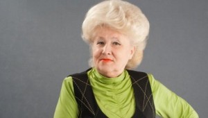 ЕСКОРТ ДАМА И НА 96 ГОДИНИ