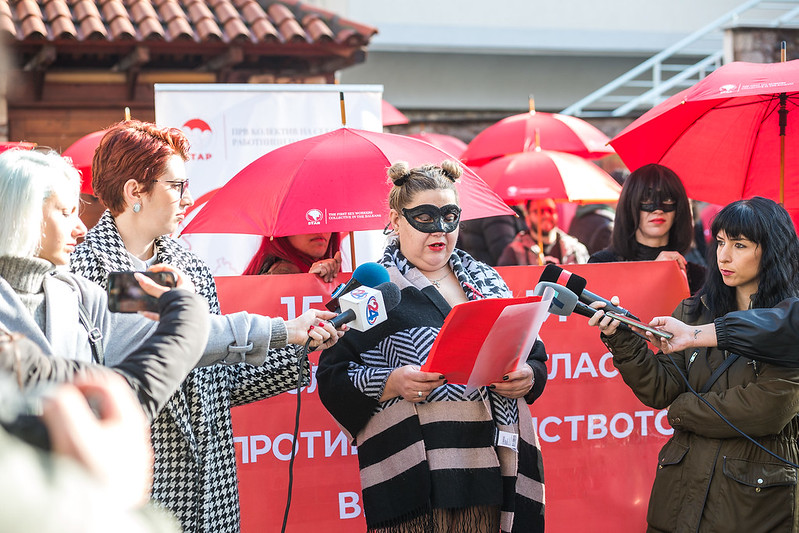 Марш на црвените чадори, 2022, Фото: Ванчо Џамбаски Марш на црвените чадори, 2022, Фото: Ванчо Џамбаски